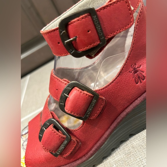 Fly London Yorn Wedge in Red, Size 37 - Picture 6 of 8